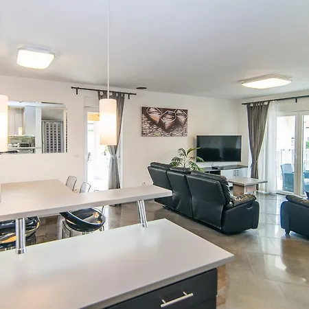Silver Cittanova Novigrad Istria